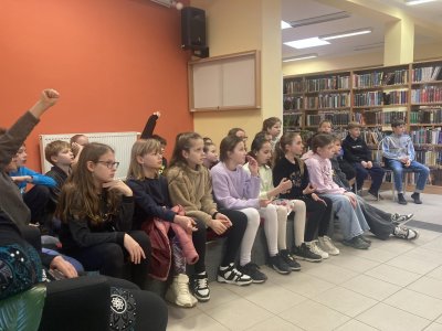 Čtenářská lekce v knihovně