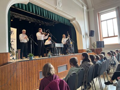 Cimbálová muzika RÉVA